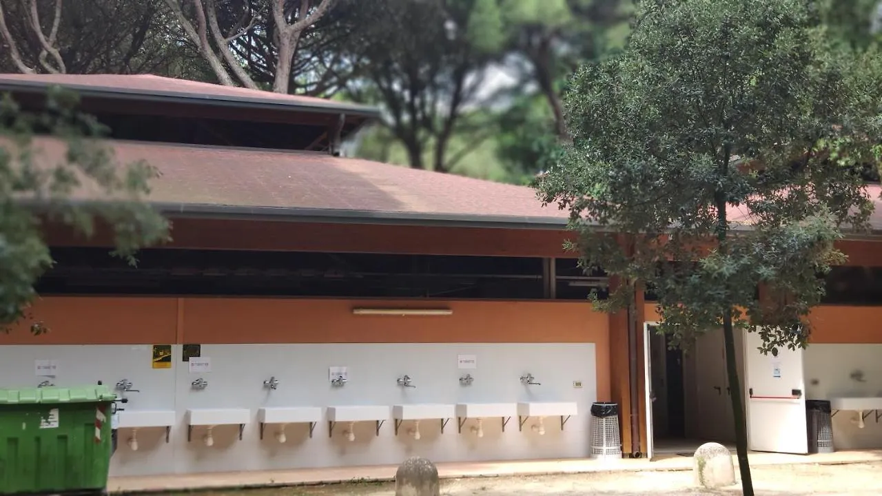Marepineta Caravans Hotel Lido di Spina Campsite