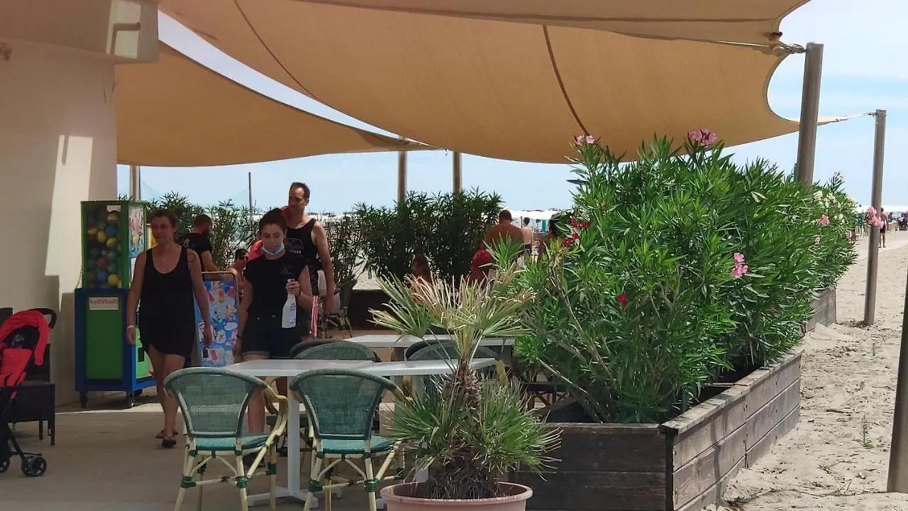Campsite Marepineta Caravans Hotel Lido di Spina